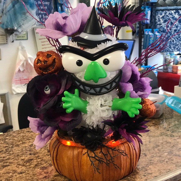 HALLOWEEN Artificial floral arrangement - Picture 1 of 2
